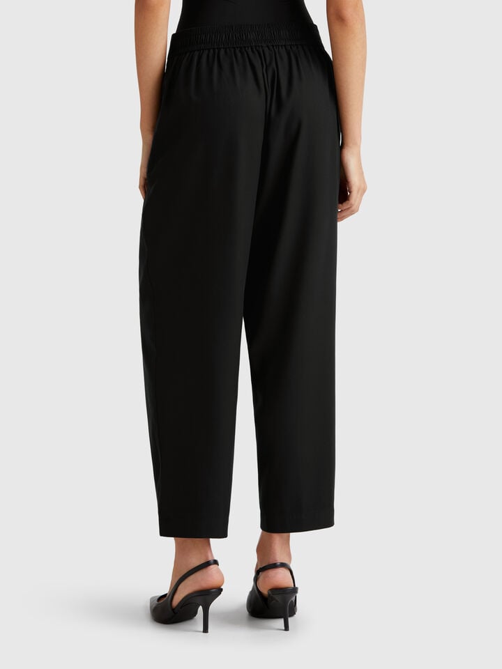 Benetton Flowy Trousers With Pleats Black