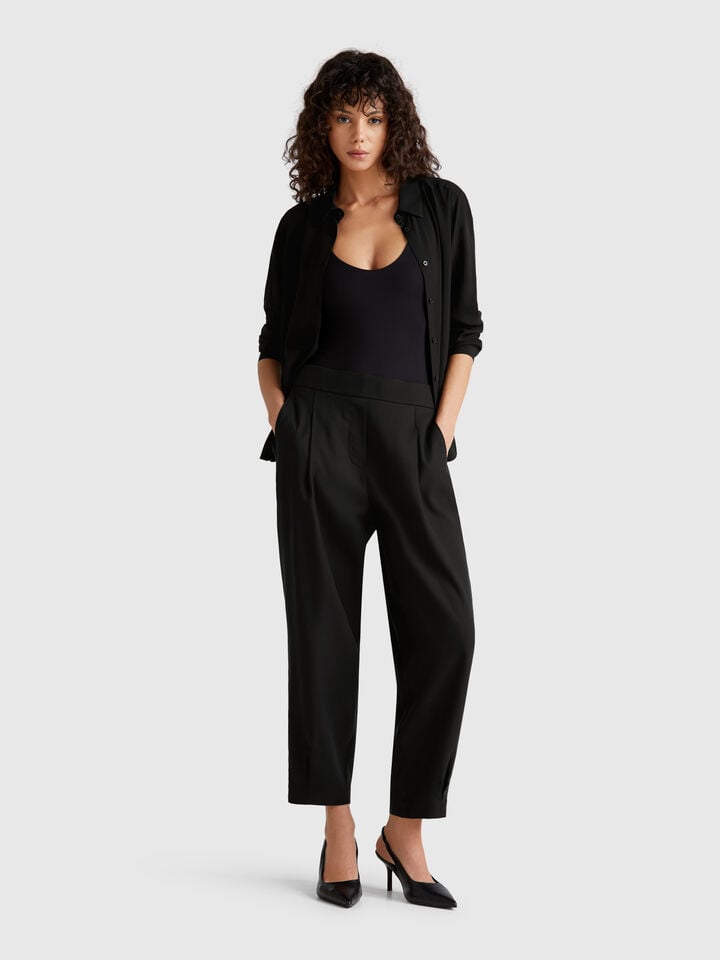 Benetton Flowy Trousers With Pleats Black