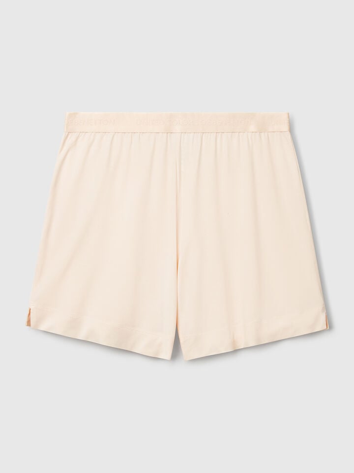 Benetton Shorts In Stretch Modal Creamy White