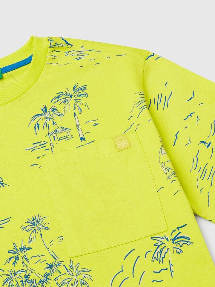 Benetton T-shirt With Beach Print Lime