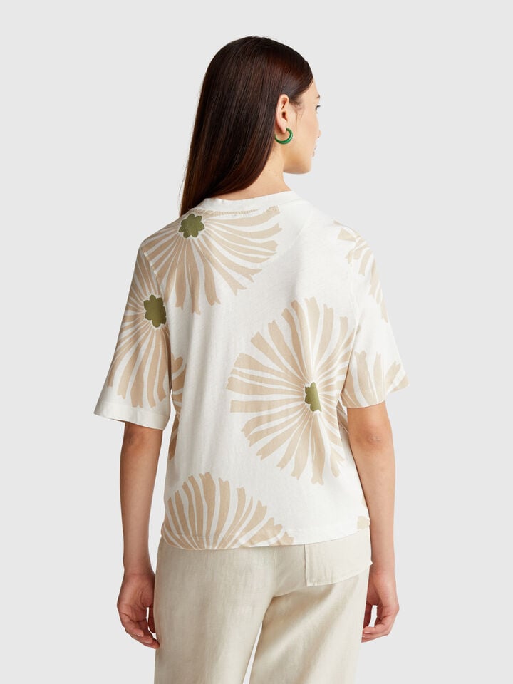 Benetton T-shirt With Floral Pattern Creamy White
