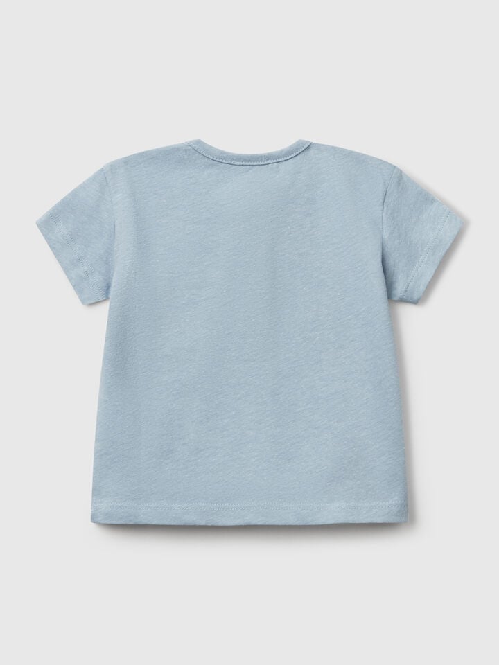 Benetton T-shirt With Henley Neck Light Blue