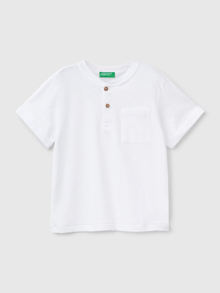 Benetton T-shirt With Henley Neck White
