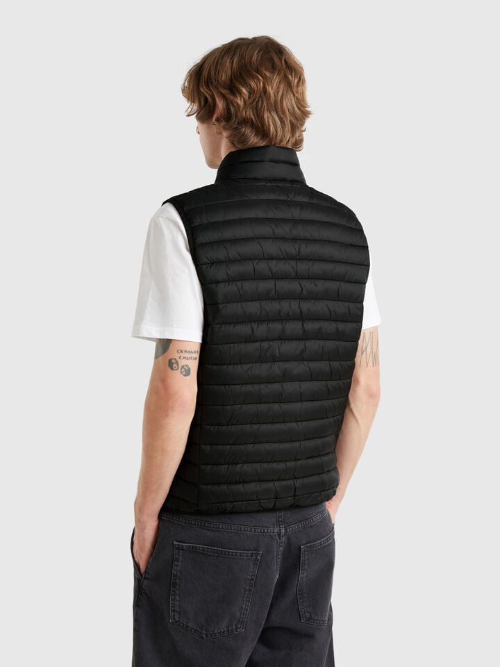 Benetton Sleeveless Regular Fit Jacket With Padding Black