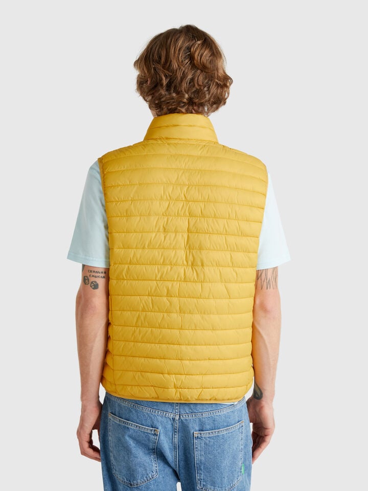 Benetton Sleeveless Regular Fit Jacket With Padding Mustard
