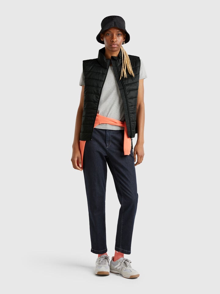 Benetton Sleeveless Slim Fit Jacket With Padding Black