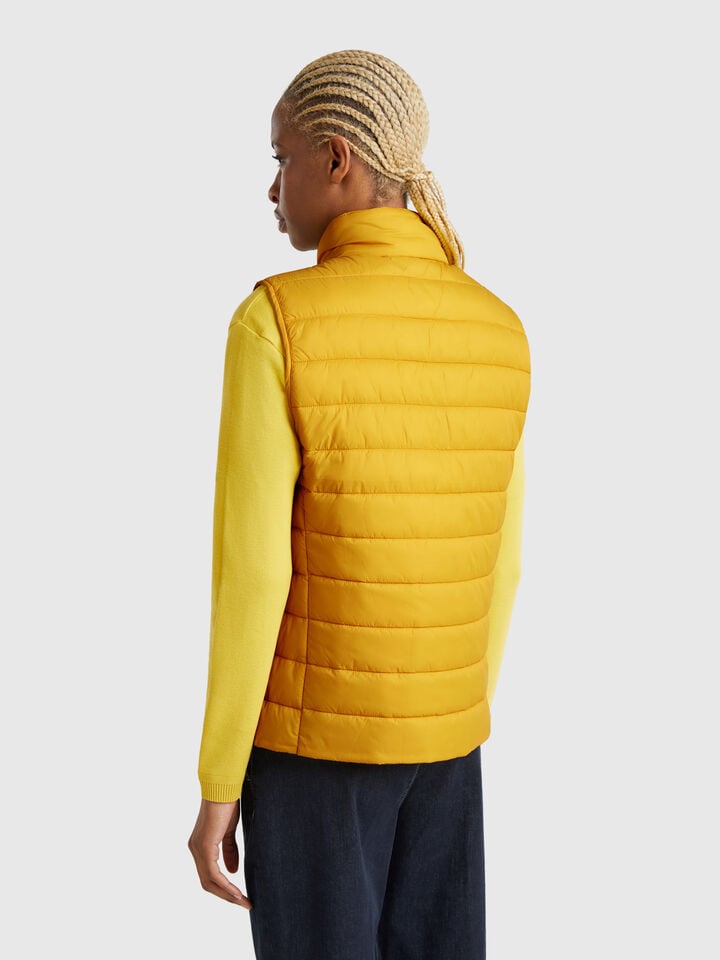 Benetton Sleeveless Slim Fit Jacket With Padding Mustard