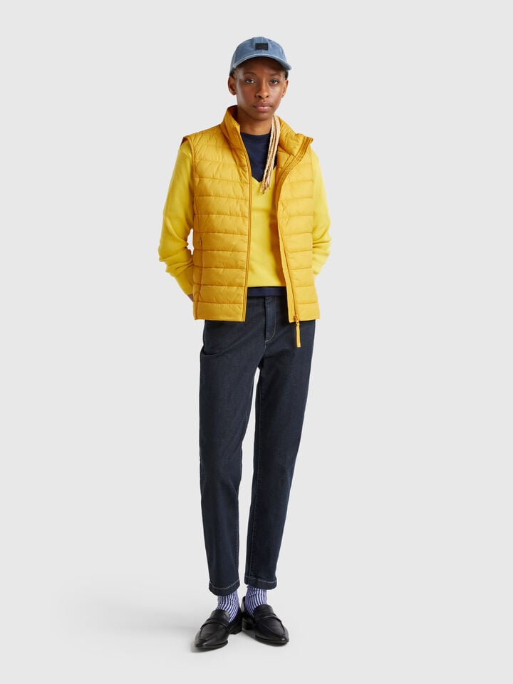 Benetton Sleeveless Slim Fit Jacket With Padding Mustard