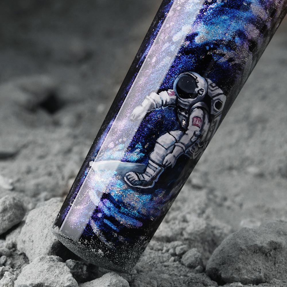 Benton Cosmic Surfer – BENU