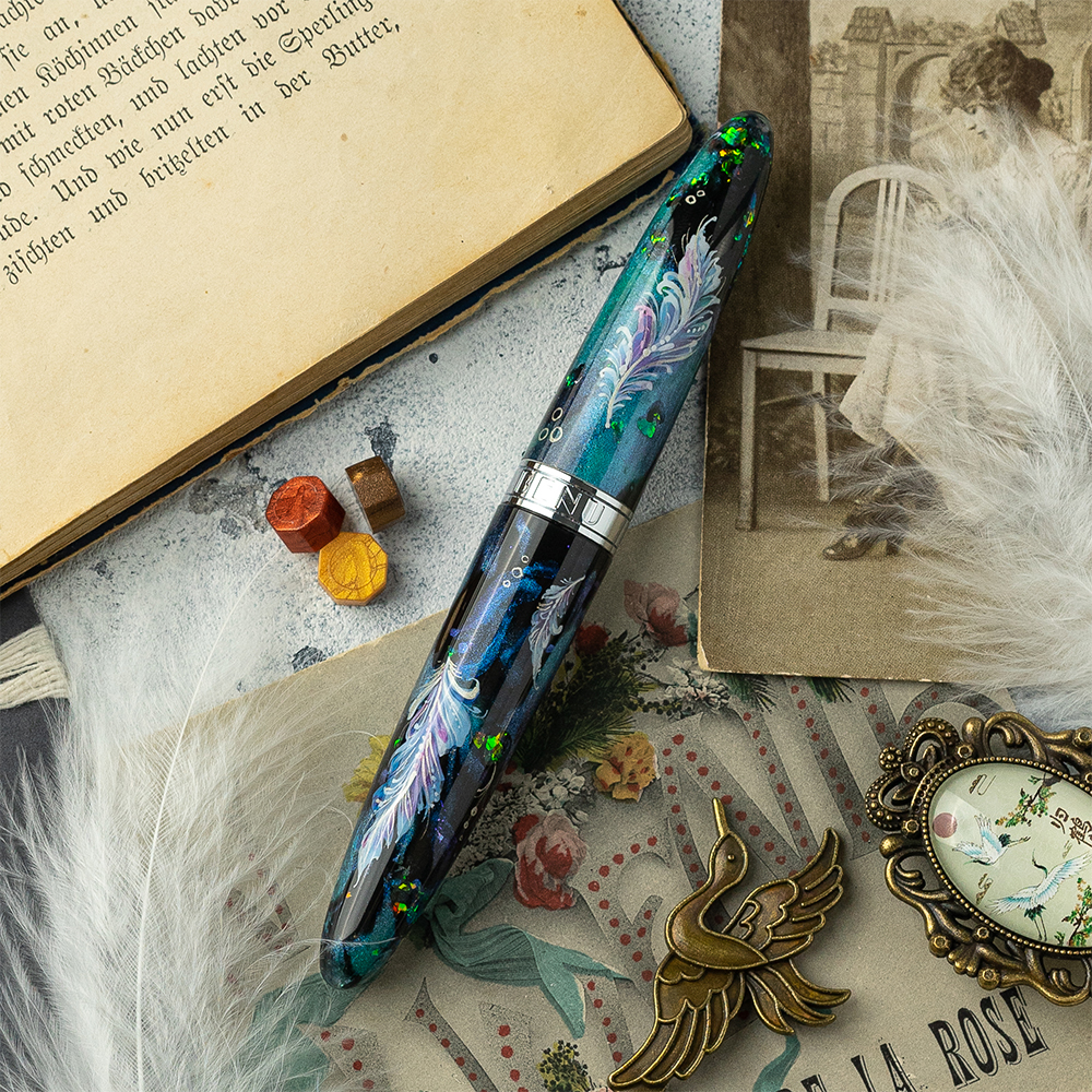 Benton Feather In The Wind – BENU