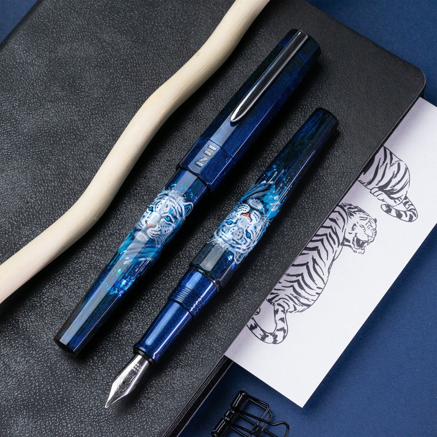 Benton Ivory Prowler – BENU