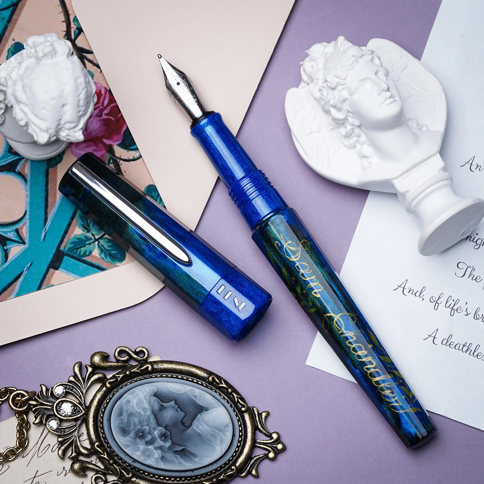 Benton Refined Autograph – BENU