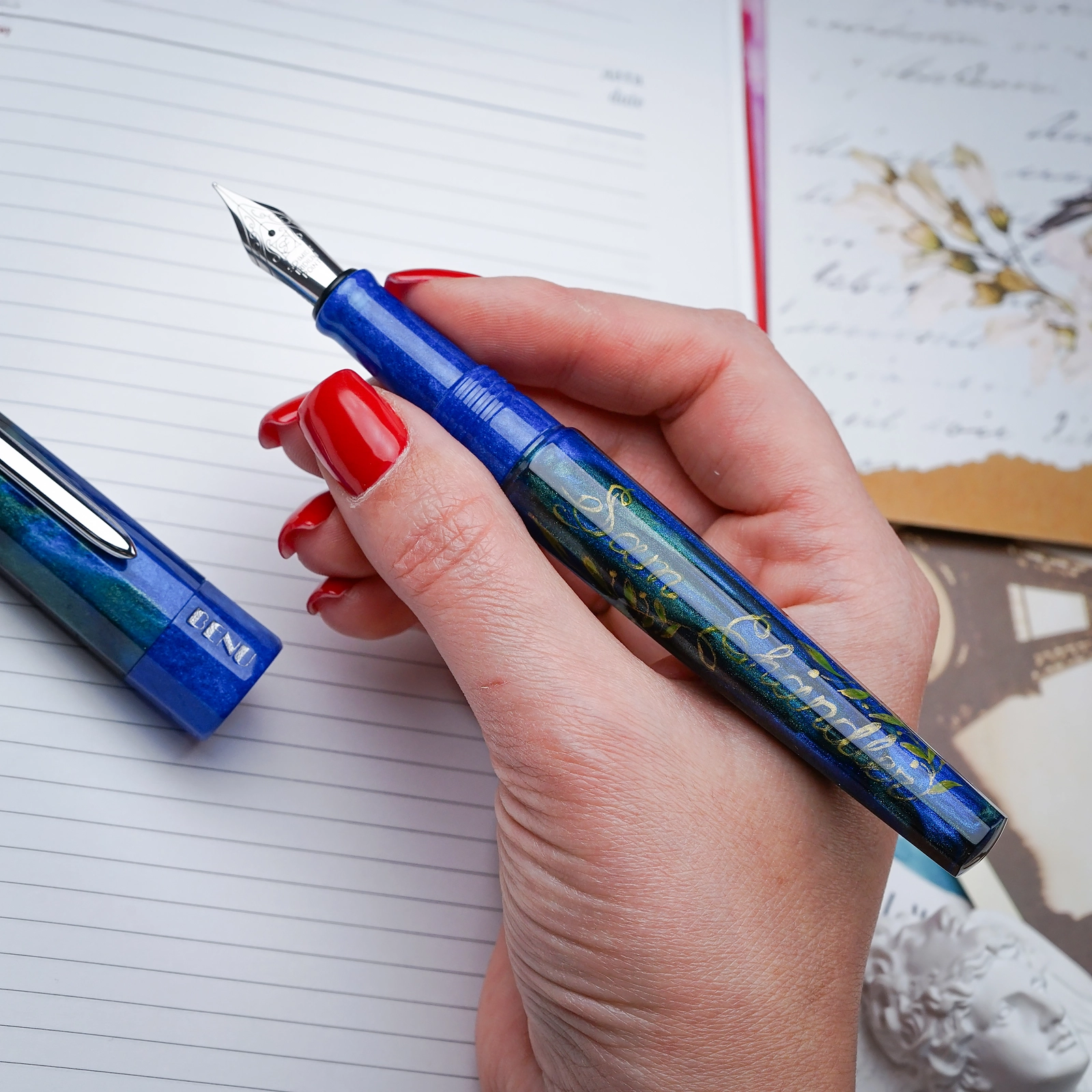 Benton Refined Autograph – BENU