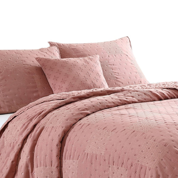 Benzara Veria 4 Piece Queen Quilt Set With Polka Dots Pink - BM250014