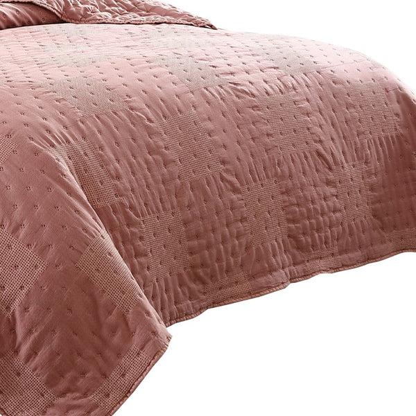 Benzara Veria 4 Piece Queen Quilt Set With Polka Dots Pink - BM250014