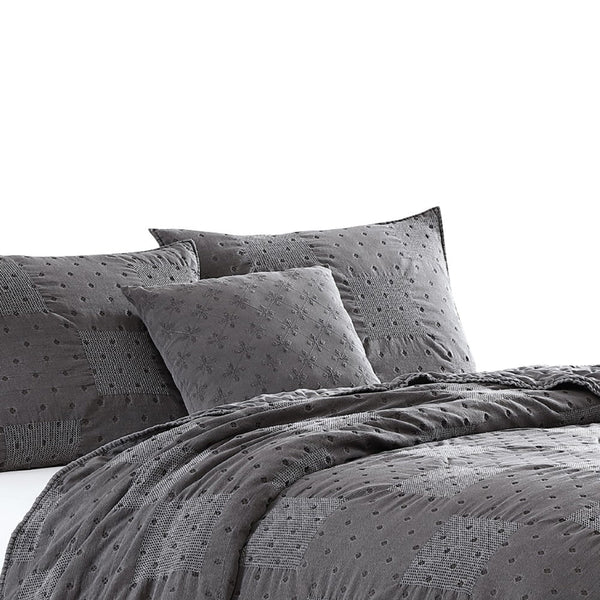Benzara Veria 4 Piece Queen Quilt Set With Polka Dots The Urban Port Charcoal Gray - BM250016