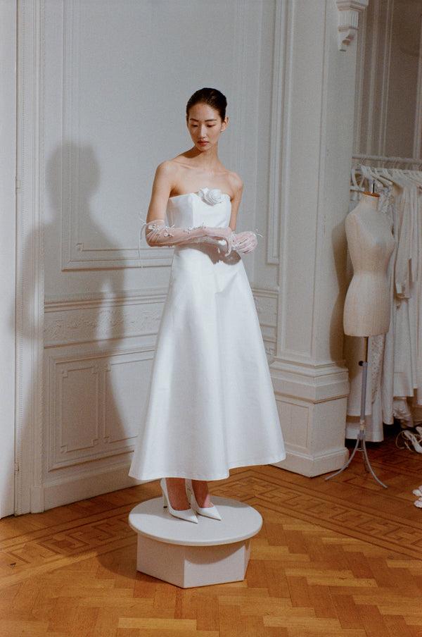 bernadette Hand-embroidered Long Gloves