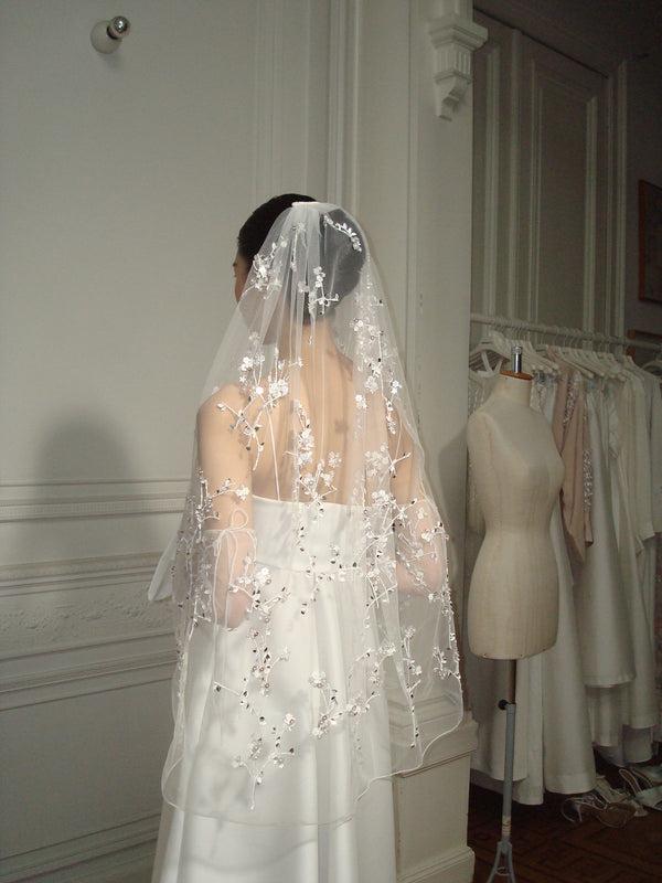 Bernadette Hand-embroidered Midi Veil