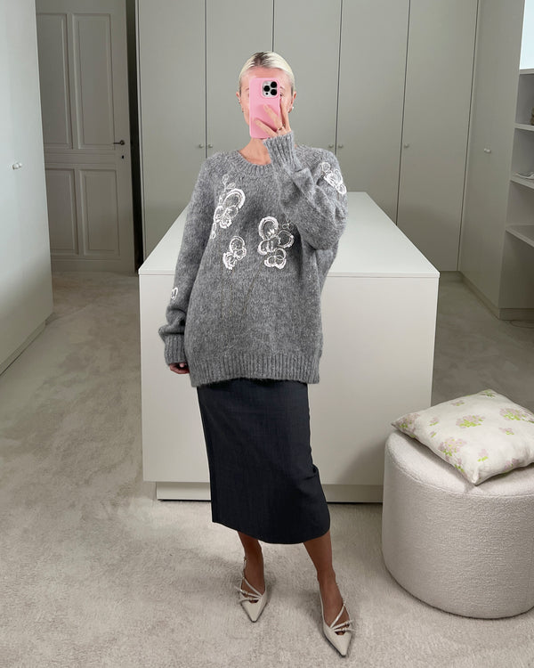 Bernadette Pull Orchidea Embroidered