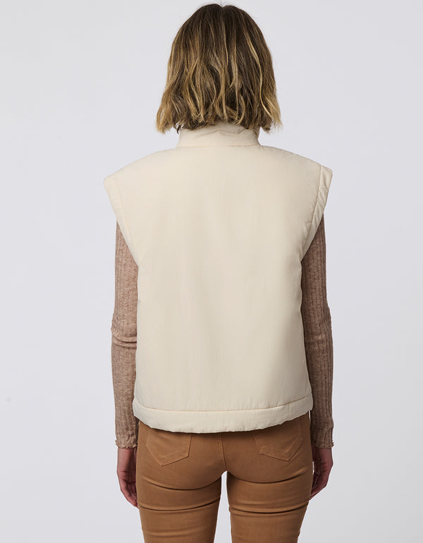 Bernardo Cloud Comfort Puffer Vest