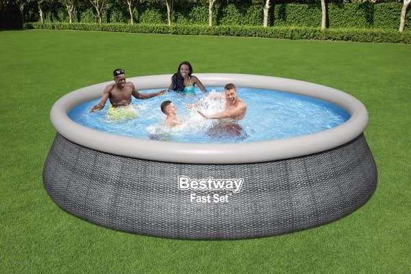 Bestway Bestway Fast Set 15’ X 42” Round Inflatable Pool Set