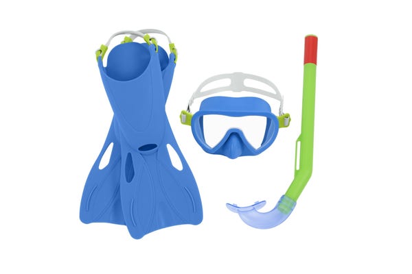 bestway Bestway® Crusader Essential™ Child 3+ Snorkel Set with Fins bestway Bestway® Crusader Essential™ Child 3+ Snorkel Set with Fins