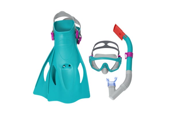 bestway Bestway Spark Wave™ Teal Unisex Adult Snorkel Set with Fins Ages 14+ bestway Bestway Spark Wave™ Teal Unisex Adult Snorkel Set with Fins Ages 14+