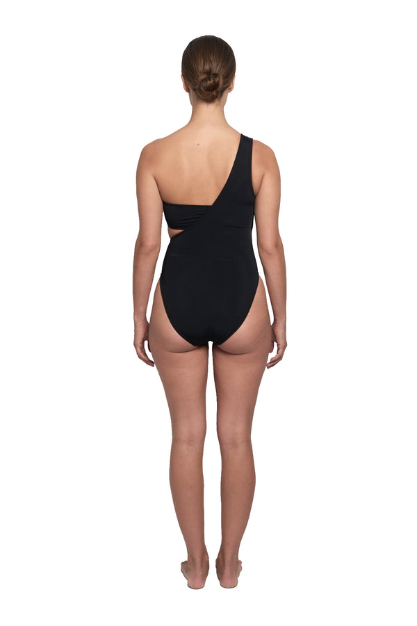 Beth Richards ANDRE ONE PIECE