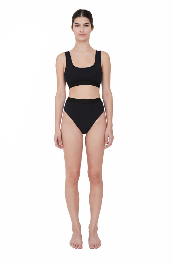 Beth Richards KIM TOP