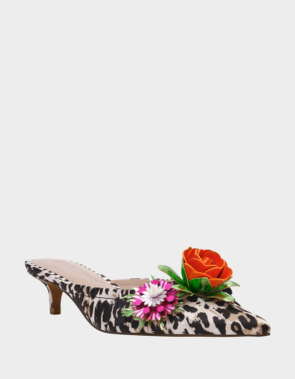 Betsey Johnson Abigayl Leopard