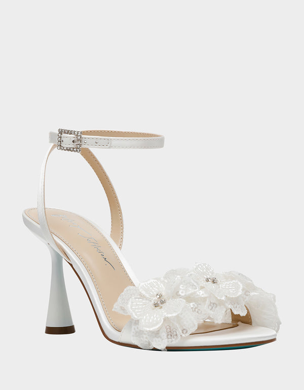Betsey Johnson Cali Ivory