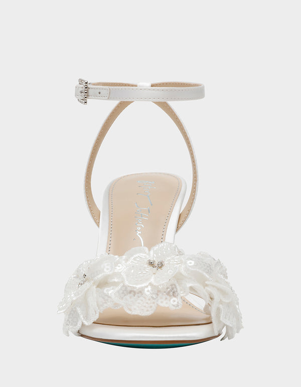 Betsey Johnson Cali Ivory