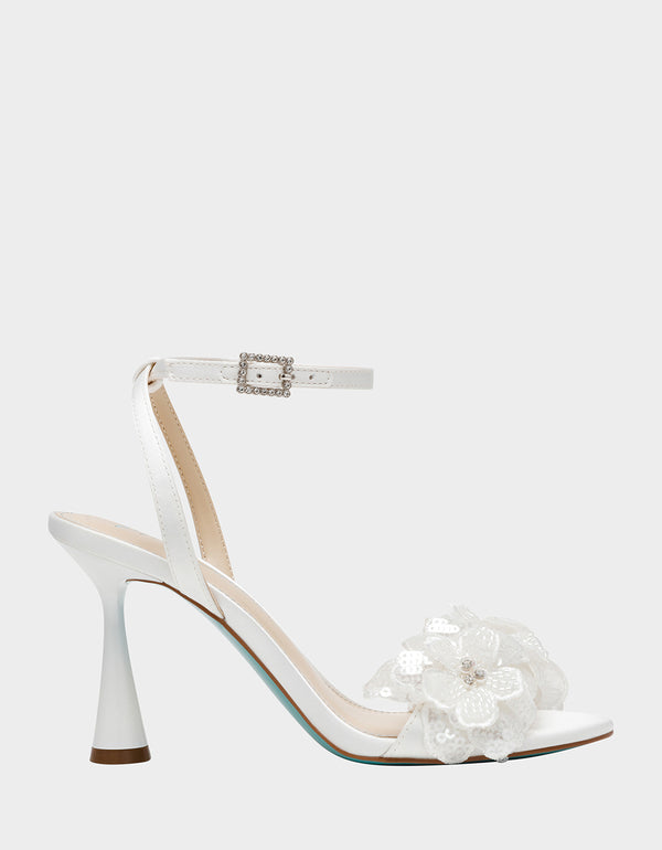 betsey johnson Cali Ivory