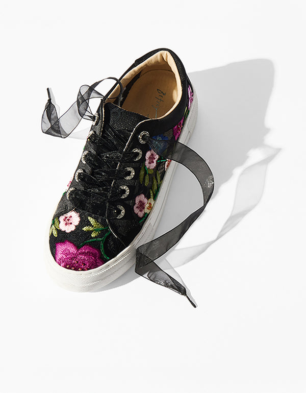 Betsey Johnson Jayla Black Multi Floral