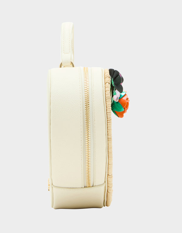 Betsey Johnson Kitsch No Wallflower Natural