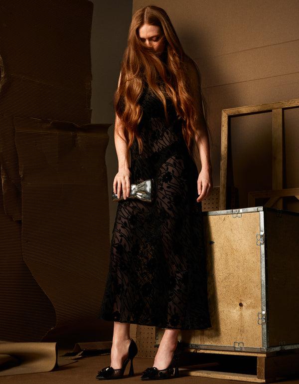 Betsey Johnson Metal Bow Clutch Silver