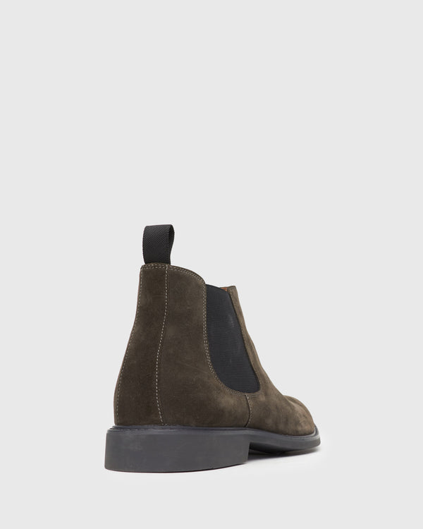 Betts ASHTON Plain Toe Chelsea Boots