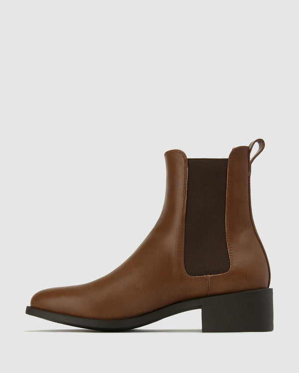 Betts DINGO Round Toe Ankle Boots
