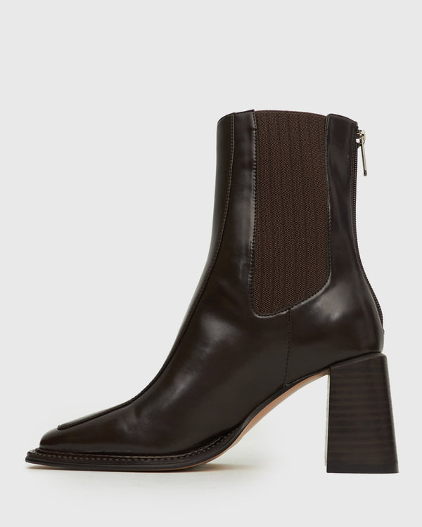Betts DOWNTOWN Block Heel Chelsea Boots