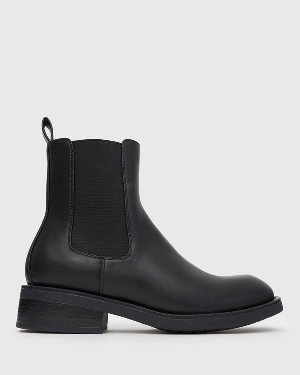betts PILOT Vegan Chelsea Boots