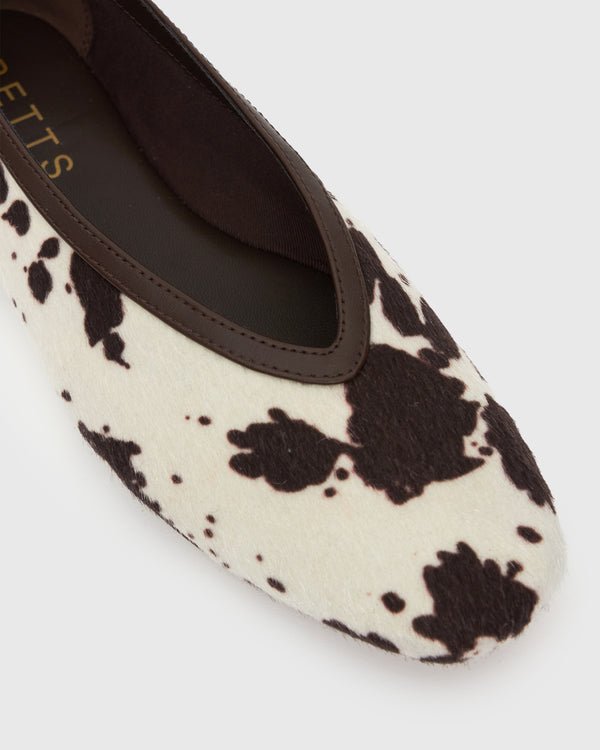 Betts PRE-ORDER LENNOX Round Toe Ballet Flats