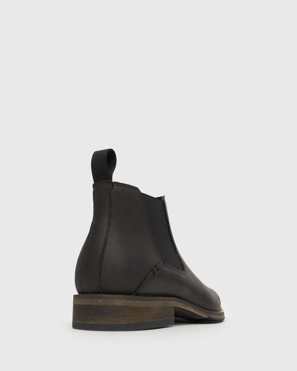 Betts QUIRK Plain Toe Chelsea Boots
