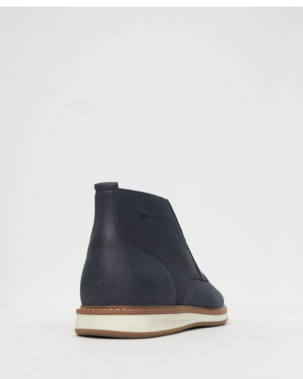 Betts RYLAND Casual Chukka Boots