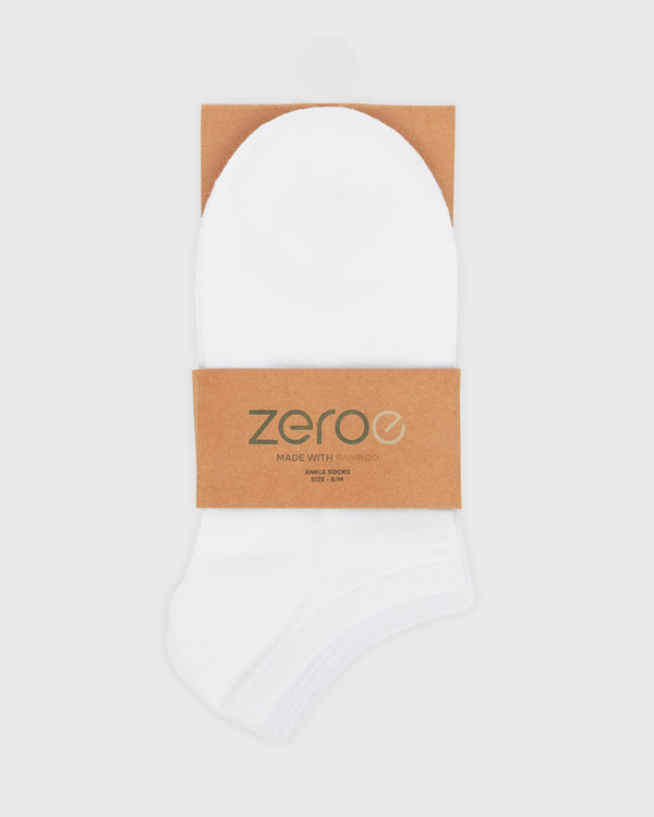 Betts UNISEX WHITE BAMBOO ANKLE SOCKS S/M