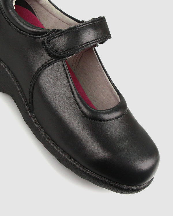 Betts SUBJECT D/E Girls Junior Leather School Shoes