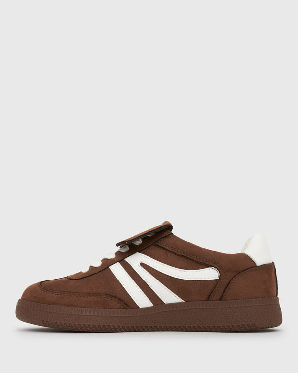 Betts Wider Fit BUTTERSCOTCH Low-Top Lace-Up Sneakers