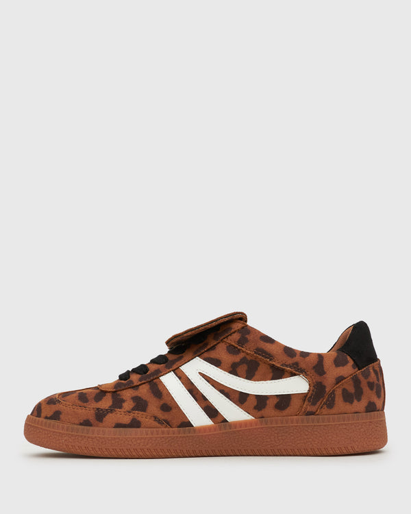 Betts Wider Fit BUTTERSCOTCH Low-Top Lace-Up Sneakers