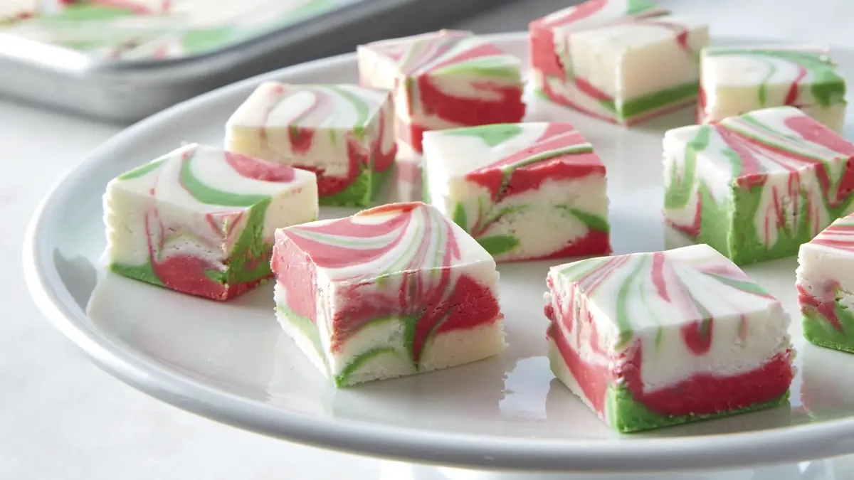betty crocker 3-Ingredient Christmas Swirl Fudge