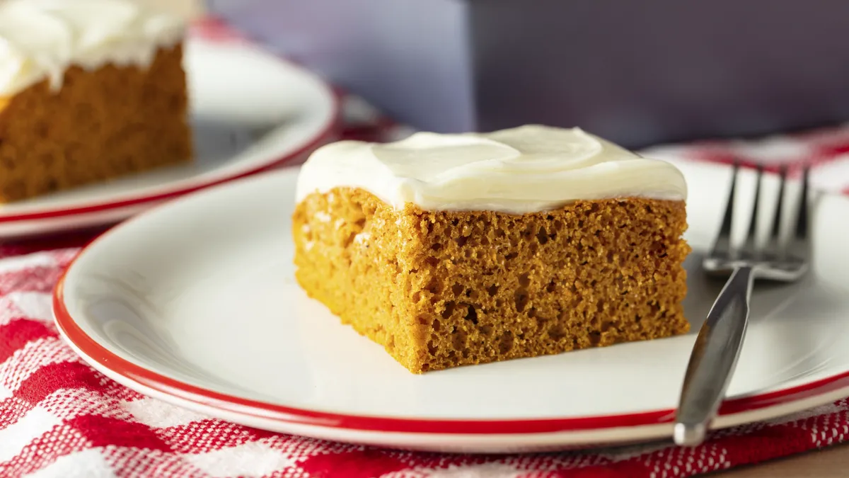 betty crocker 3-Ingredient Pumpkin Spice Dump Cake