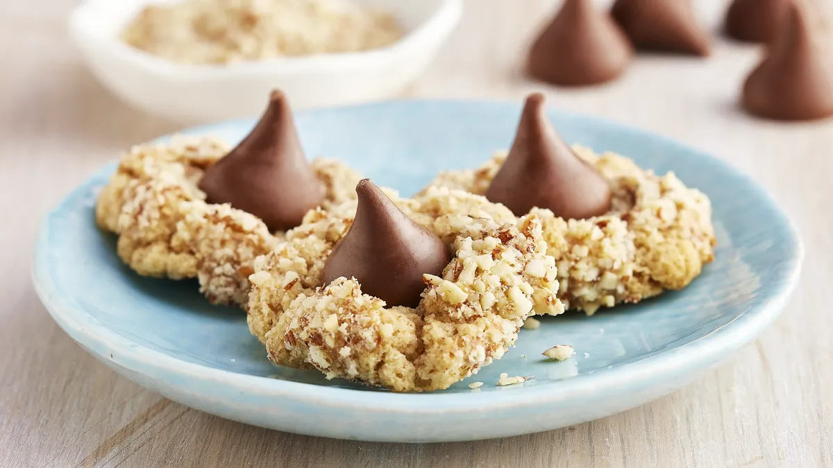 betty crocker Almond Butter Blossoms